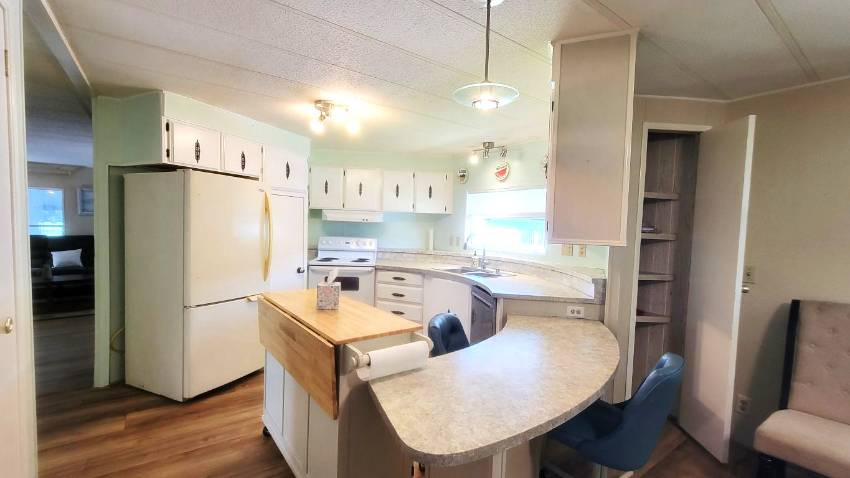 181 Juniper Dr. West a Dundee, FL Mobile or Manufactured Home for Sale